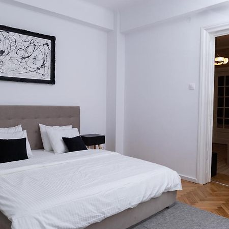 부쿠레슈티 Color Aparments Coposu Blv 아파트 외부 사진